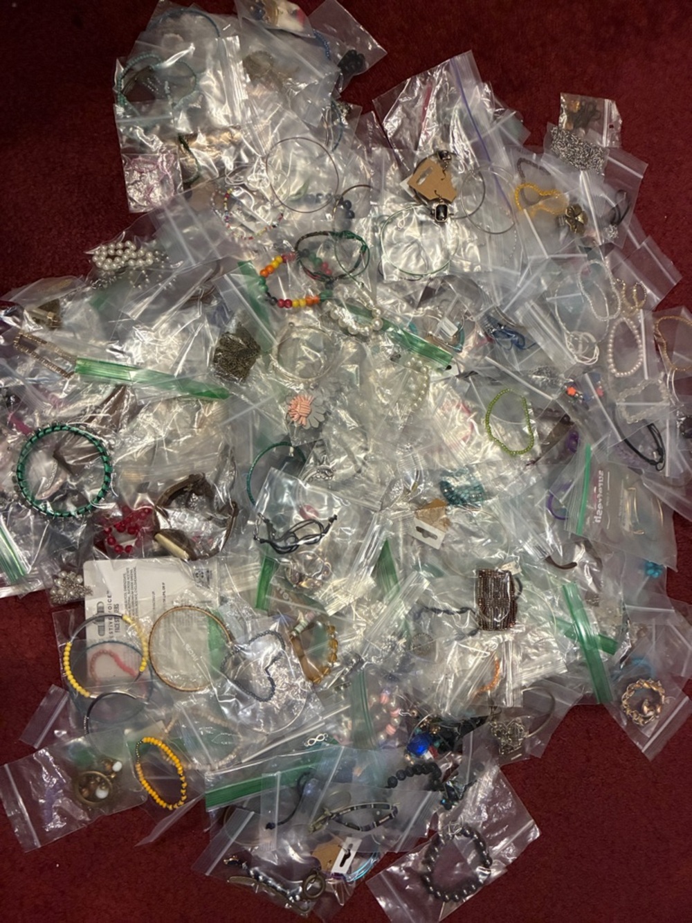 240 piece lot of assorted jewelry/crafts